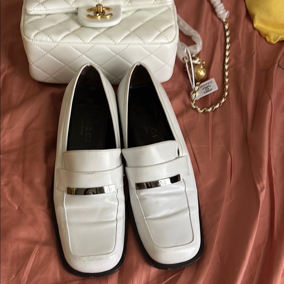 Gucci Vintage TF Elegant White Loafers - Picture 1 of 4